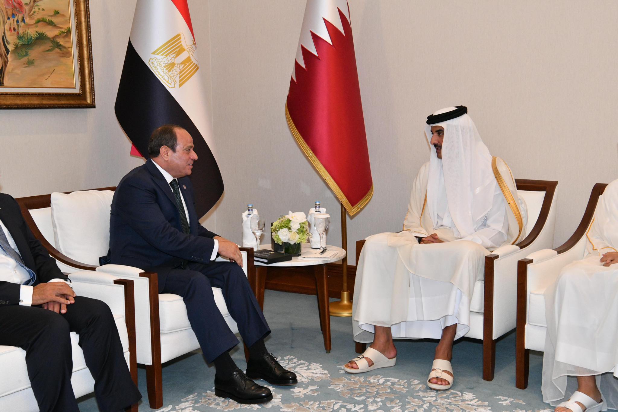 السيسي وتميم بن حمد يؤكدان من الدوحة رفض العدوان الإسرائيلي