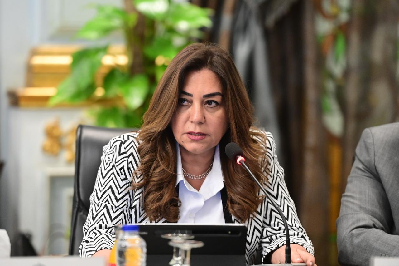 منال عوض تقود أجندة بيئية نشطة نحو اقتصاد أخضر وحياد كربوني