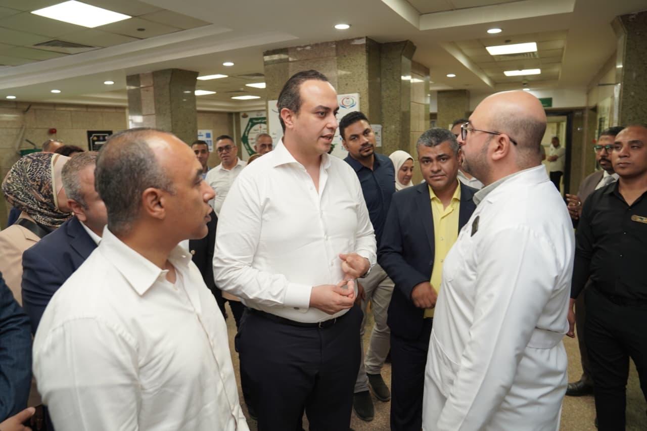 رئيس هيئة الرعاية الصحية ومحافظ المنيا يتفقدان مستشفى التأمين الصحي