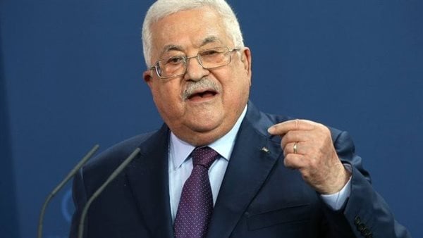 محمود عباس يصدر مرسومًا بتشكيل لجنة صياغة الدستور المؤقت في فلسطين