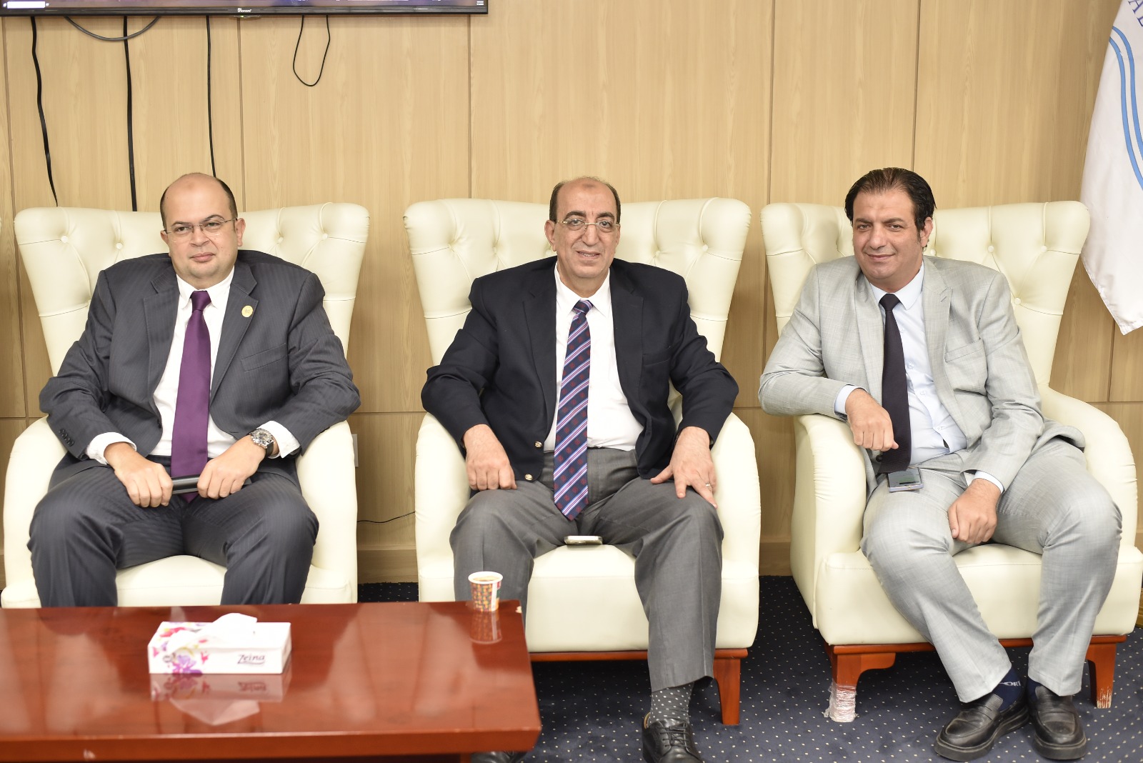 الصحة تنظم المؤتمر العلمي لقسم جراحة الوجه والفكين بمستشفى العلمين النموذجي لتعزيز تبادل الخبرات بين الفرق الطبية