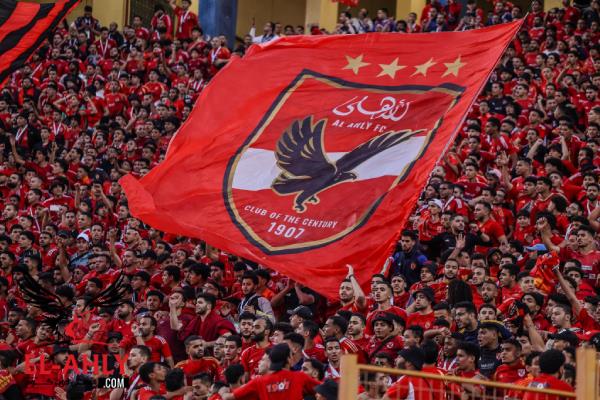 الأهلي يتخذ قرارًا حاسمًا بوقف التعامل مع وكيل أعمال وسام أبو علي