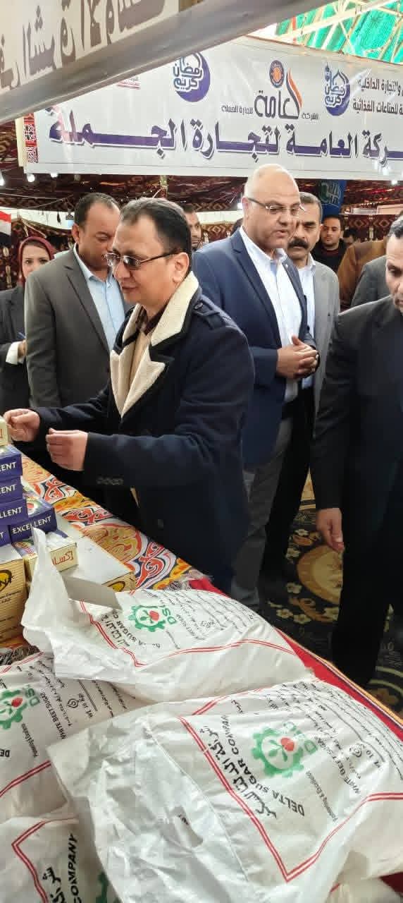 محافظ الإسكندرية يتفقد جناح شركة الدلتا للسكر بمعرض «أهلاً رمضان»