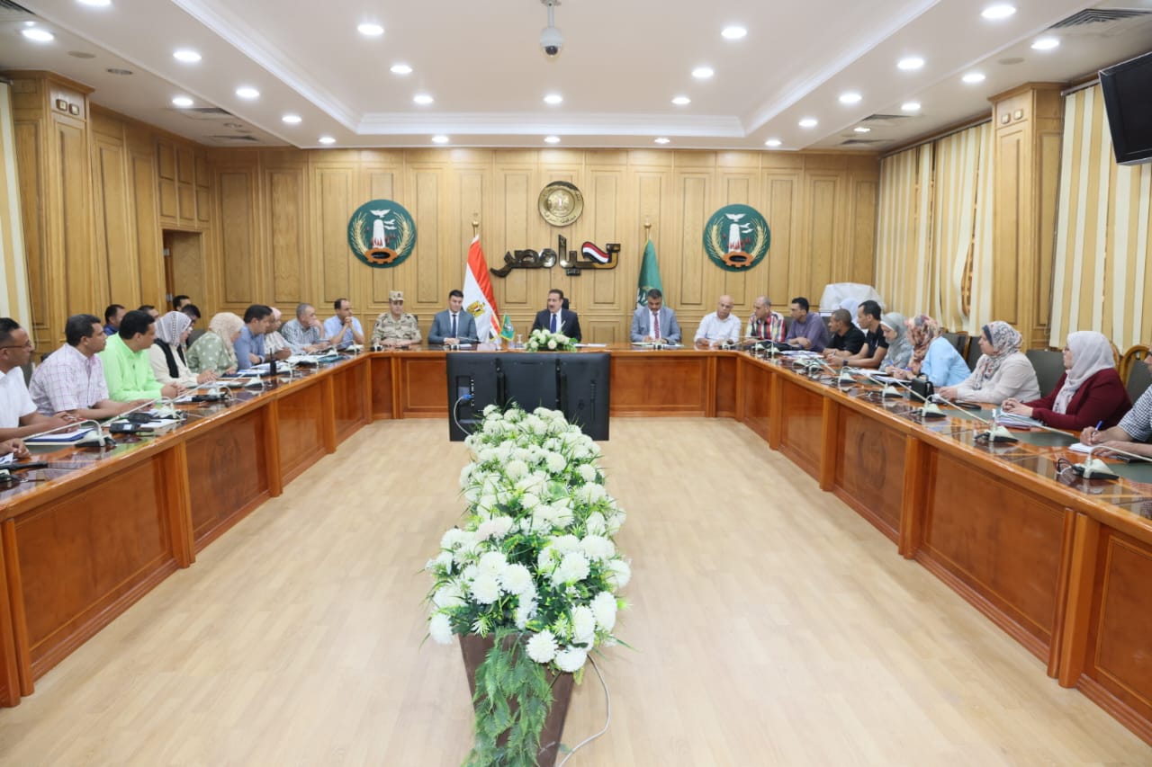 محافظ المنوفية يشدد على متابعة تنفيذ قرار رئيس الجمهورية بشأن الإجراءات التنظيمية اللازمة للغلق المؤقت للطريق الإقليمي