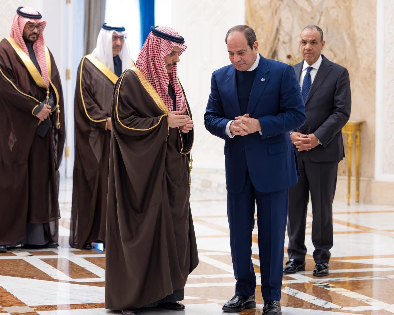 عاجل: الرئيس عبدالفتاح السيسي يستقبل وزير الخارجية السعودي