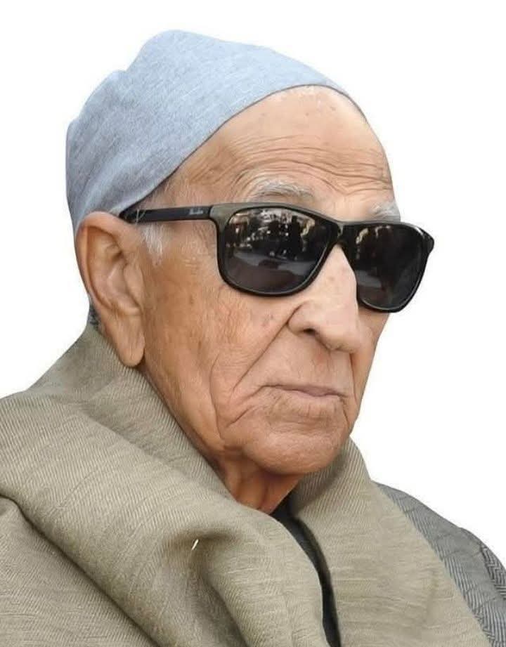 وفاة الإذاعي الكبير فهمي عمر بعد مسيرة إعلامية حافلة بالعطاء