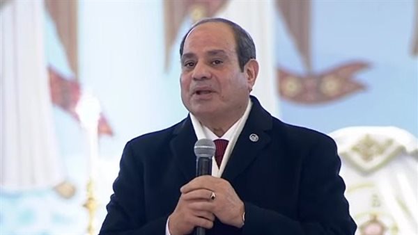 السيسي في عيد الميلاد: لا تقلقوا وتمسكوا بالوحدة.. فمصر بخير بشعبها