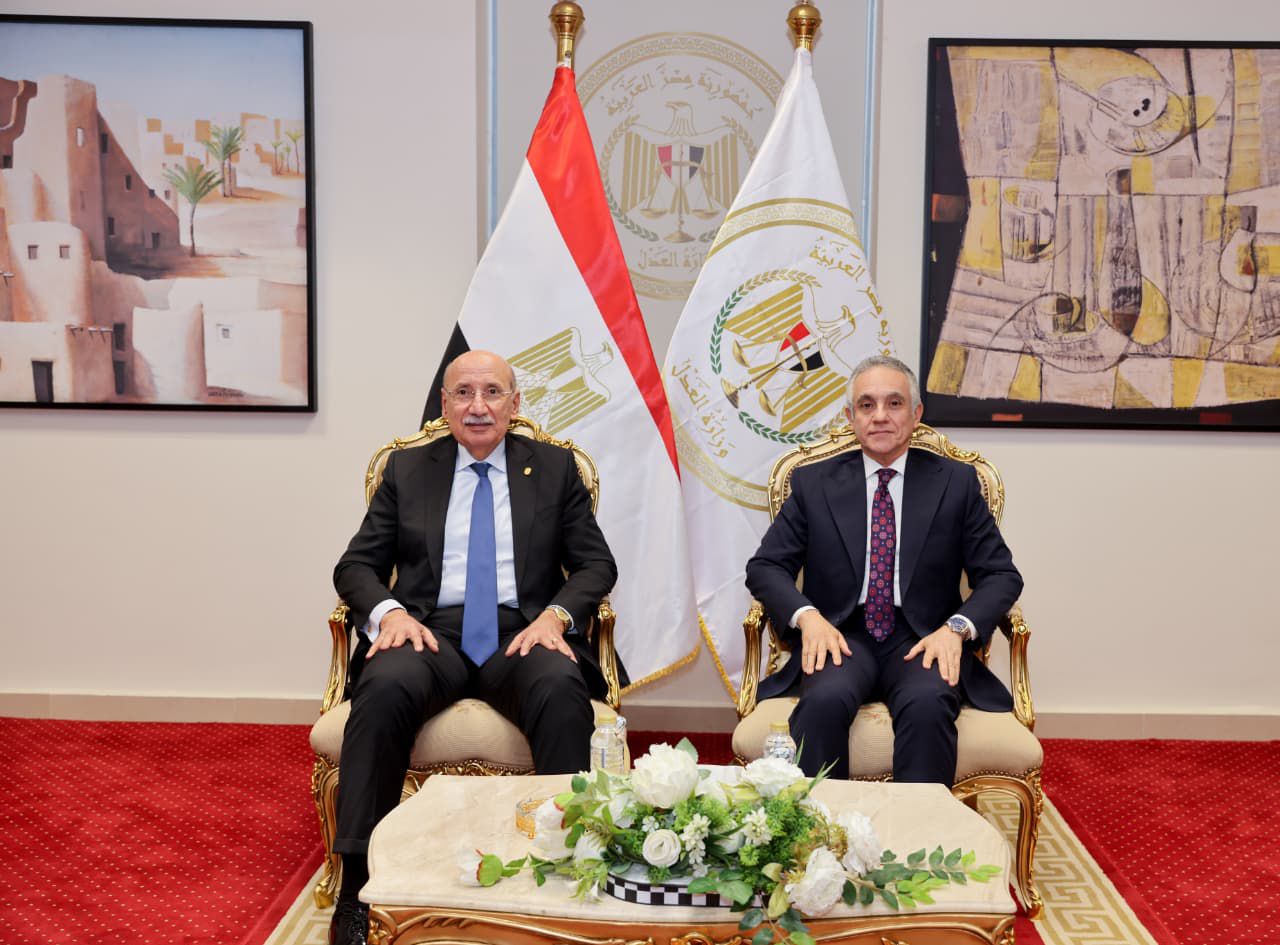 وزير العدل يستقبل رئيس مجلس القضاء الأعلى  لتهنئته بتولي مهام منصبه