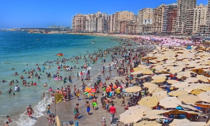 الأرصاد تحذر المصيفين من التعرض لأشعة الشمس خلال 5 ساعات يوميًا.. تفاصيل