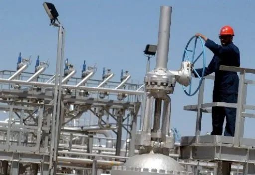 اكتشافات جديدة بالصحراء الغربية تضيف 34 مليون قدم مكعب غاز و5200 برميل