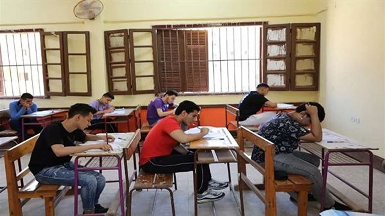 التربية والتعليم تُعلن بدء امتحانات الدور الثاني للثانوية العامة غدًا