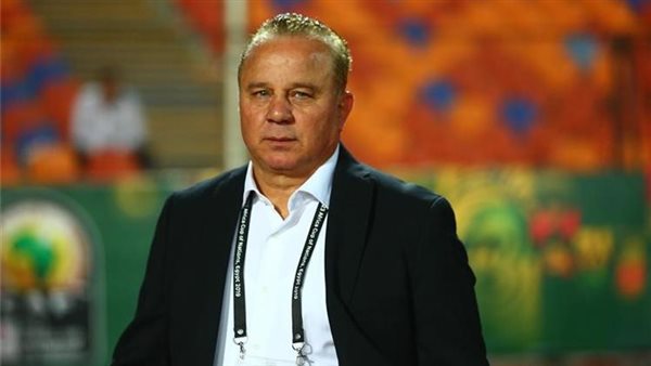 شوقي غريب يقود المريخ لصدارة دوري النخبة السوداني والتأهل لدوري الأبطال
