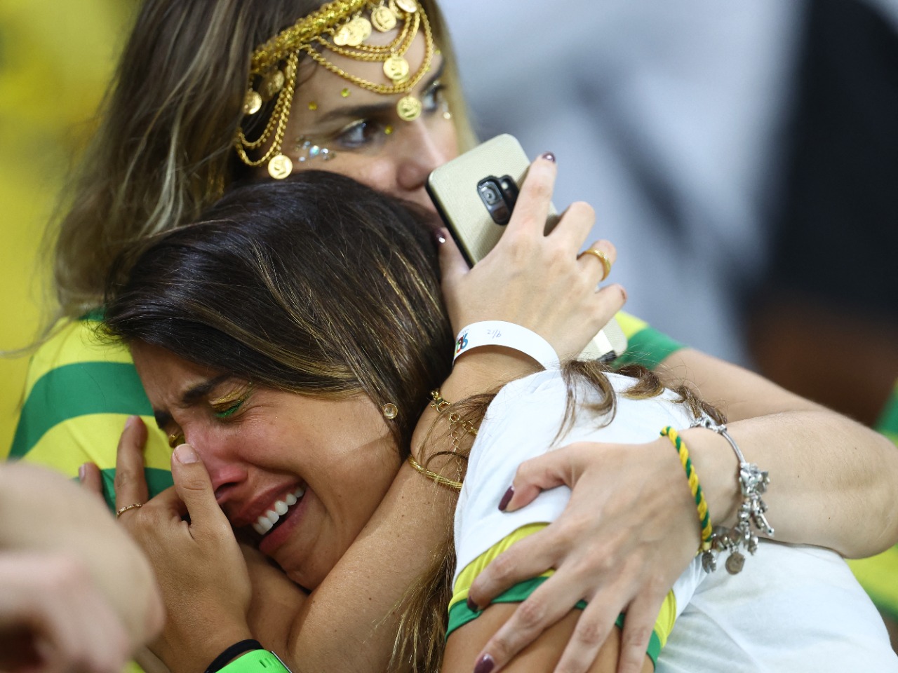 كرة القدم في البرازيل.. من مجد الشعب إلى استغلال السياسيين