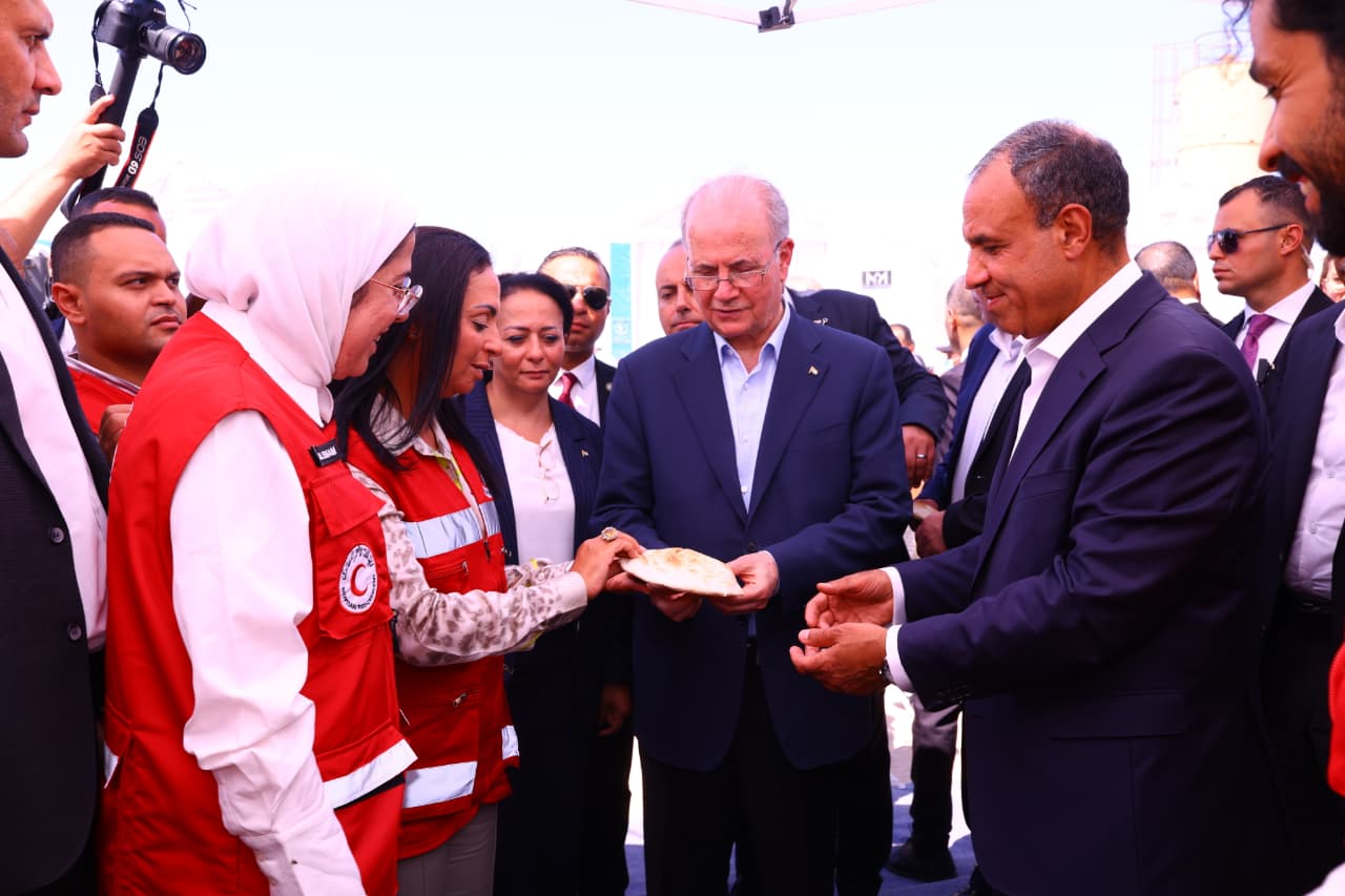 وزيرا التضامن الاجتماعي والخارجية يتفقدان رفقة رئيس وزراء فلسطين   المطبخ  الإنسانى لدعم أهالي غزة