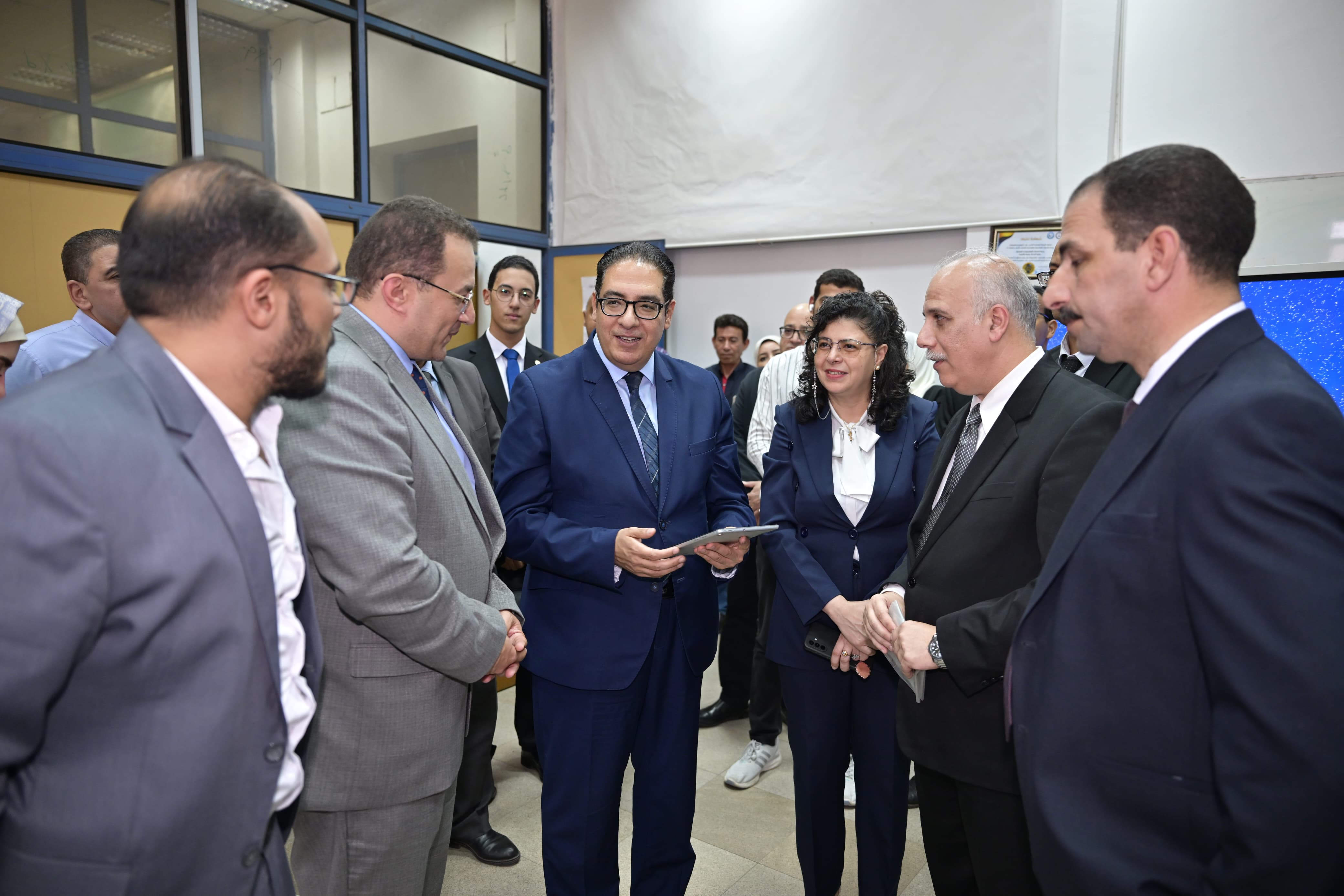 رصد  الاستعدادت المبكرة بجامعة القاهرة لتشغيل مكتب تنسيق القبول بالجامعات