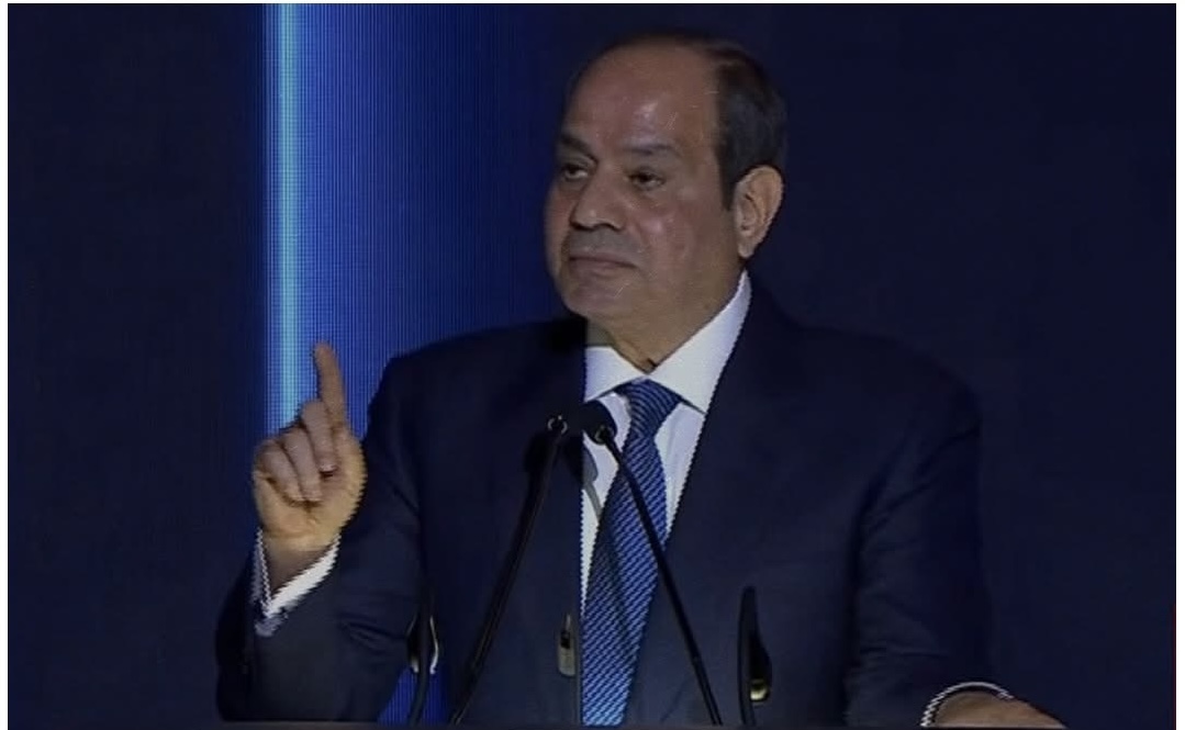 الرئيس السيسي يوجه رسالة حاسمة للمسؤولين: المعرفة والكفاءة أساس الاستمرار في المواقع التنفيذية