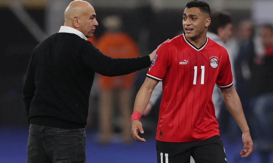 مستقبل مصطفى محمد مع منتخب مصر في يد التوأم حسن (خاص)