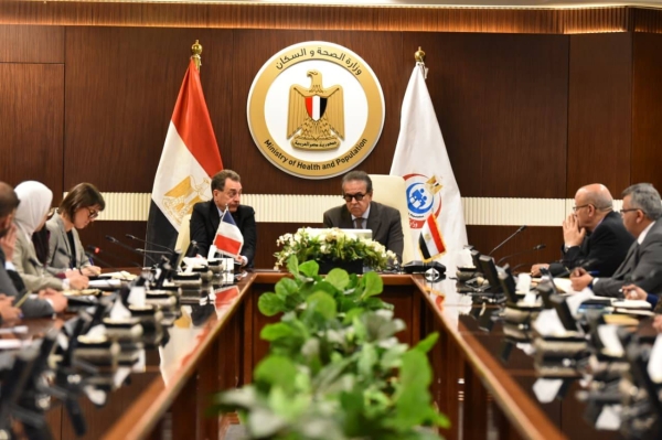 مصر وفرنسا توحّدان الجهود لعلاج أطفال أورام غزة في «جوستاف روسي»