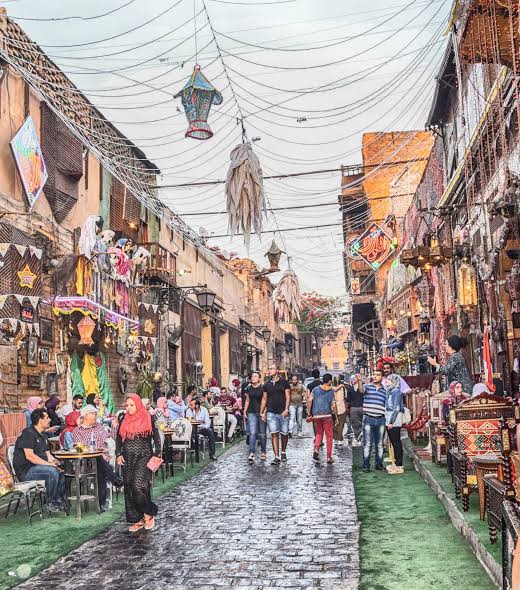 طقوس استقبال شهر رمضان في مصر وعدد من دول العالم