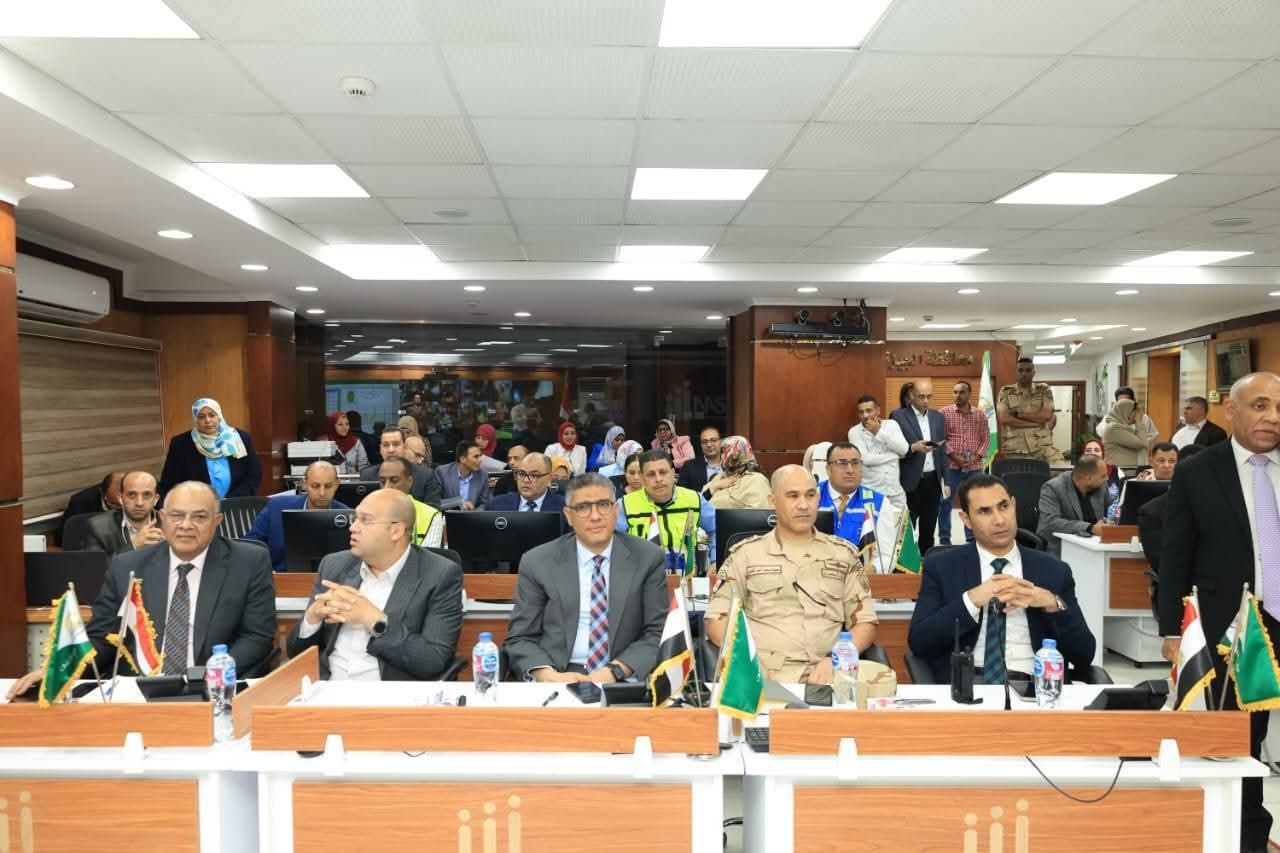 محافظ الجيزة يعلن غلق صناديق الاقتراع في لجان انتخابات مجلس النواب وبدء عمليات الفرز