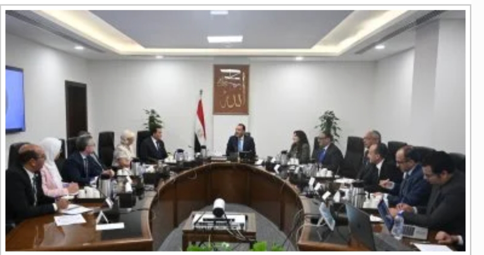 مدبولي يبحث مع ممثلي الماركات العالمية سبل دعم الاستثمار وسياحة التسوق في مصر