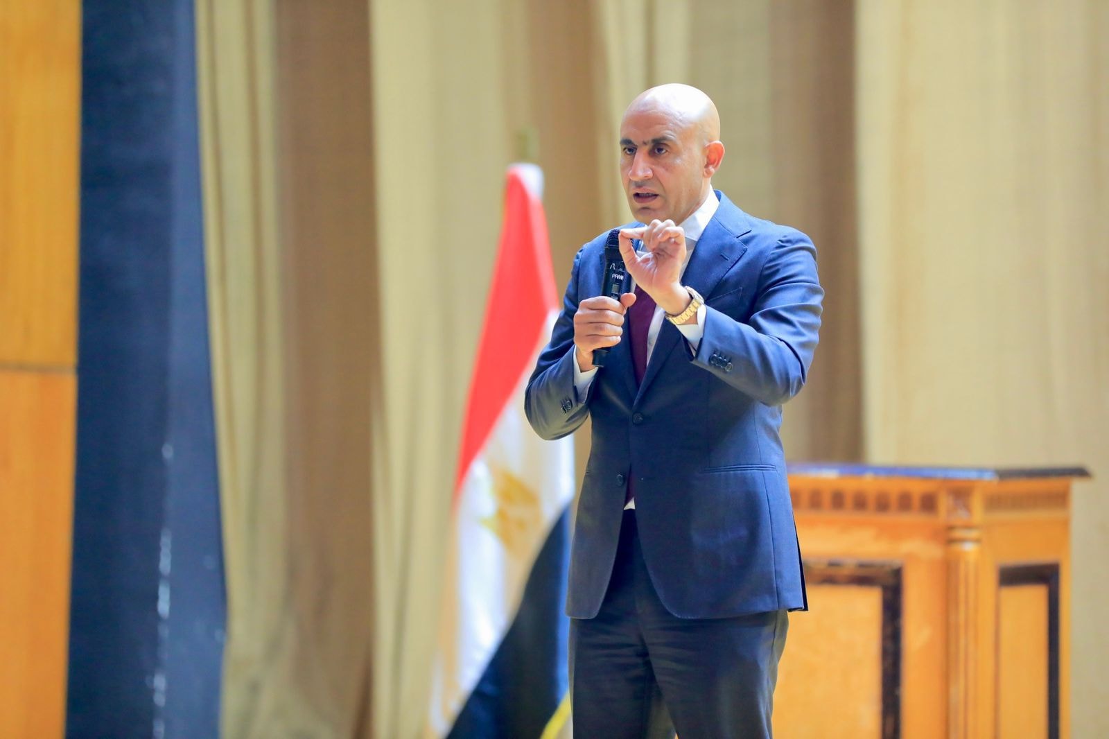 وزير التعليم يلتقي أكثر من 4 آلاف مدير مدرسة لمناقشة الاستعدادات للعام الدراسي الجديد