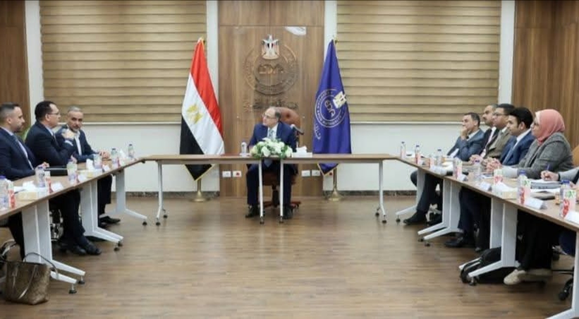 هيئة الدواء تبحث آليات تطوير وتنظيم قطاع الصيدلة التخصصية
