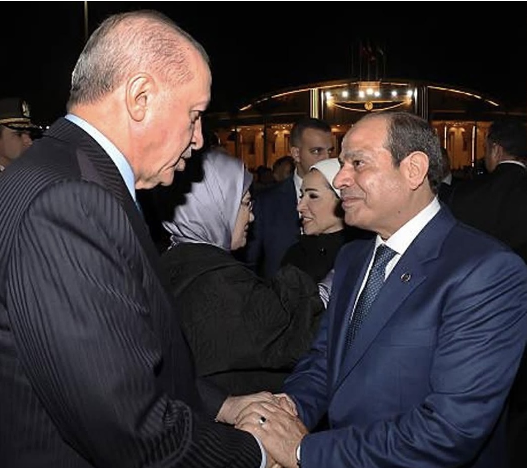 الرئيس التركي أردوغان يختتم زيارته الرسمية إلى مصر بعد تعزيز العلاقات الاقتصادية والسياسية والتعاون الاستراتيجي