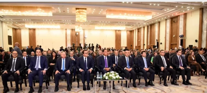 انطلاق النسخة السادسة من مؤتمر المصريين بالخارج تحت شعار "من كل مكان.. مصر الوجهة" بحضور واسع ورسائل دعم قوية لفلسطين